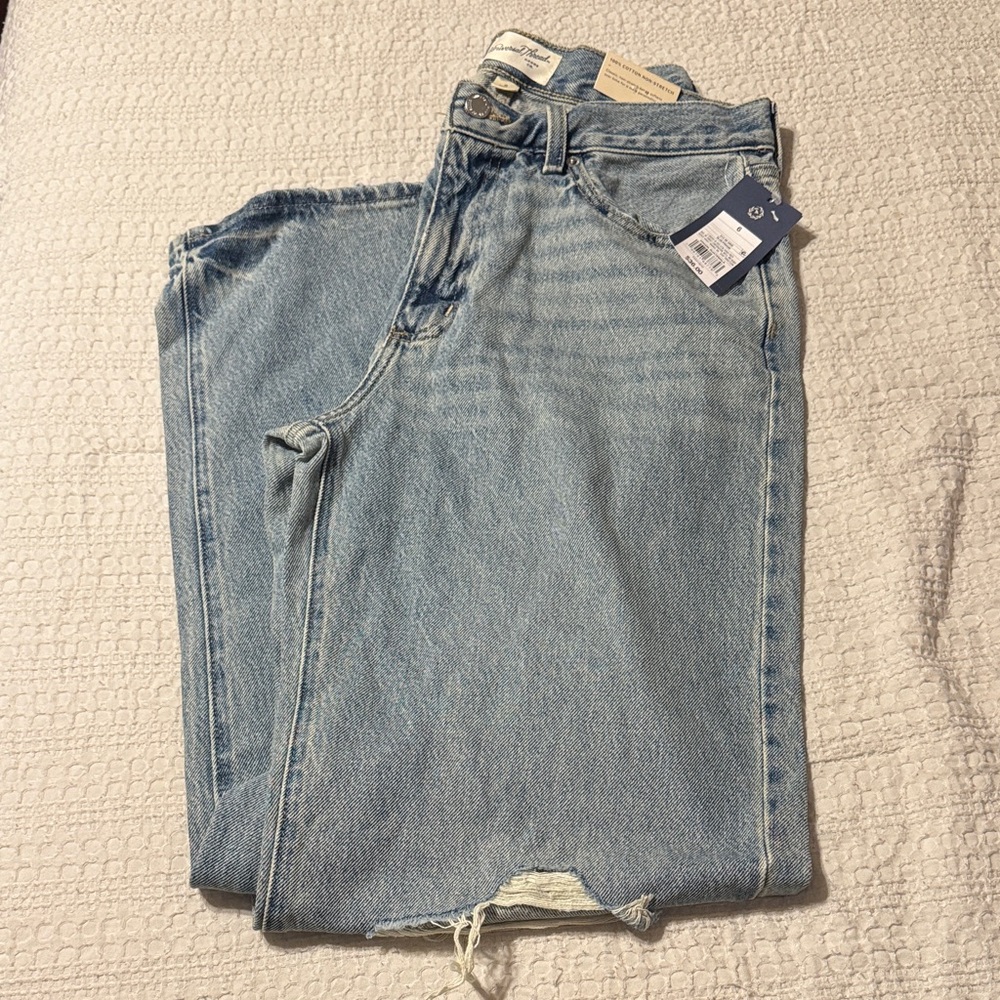 Mid-Rise 90's Baggy Jeans from Universal Thread